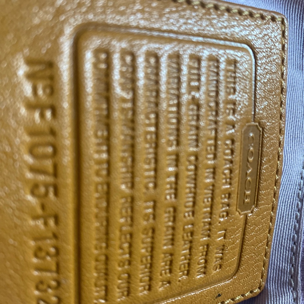 Coach Bag - Picture 9 of 10